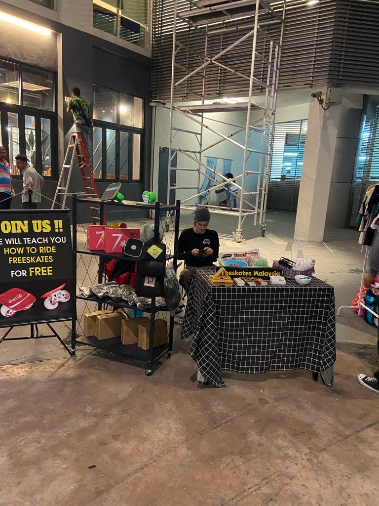 The Atmosphere Car Boot Sale - Image 5