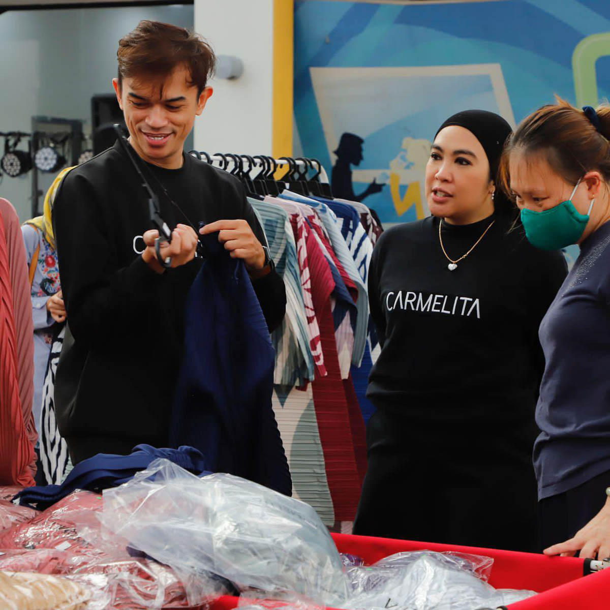 Carmelita First Ever Physical Warehouse Sale - Image 4