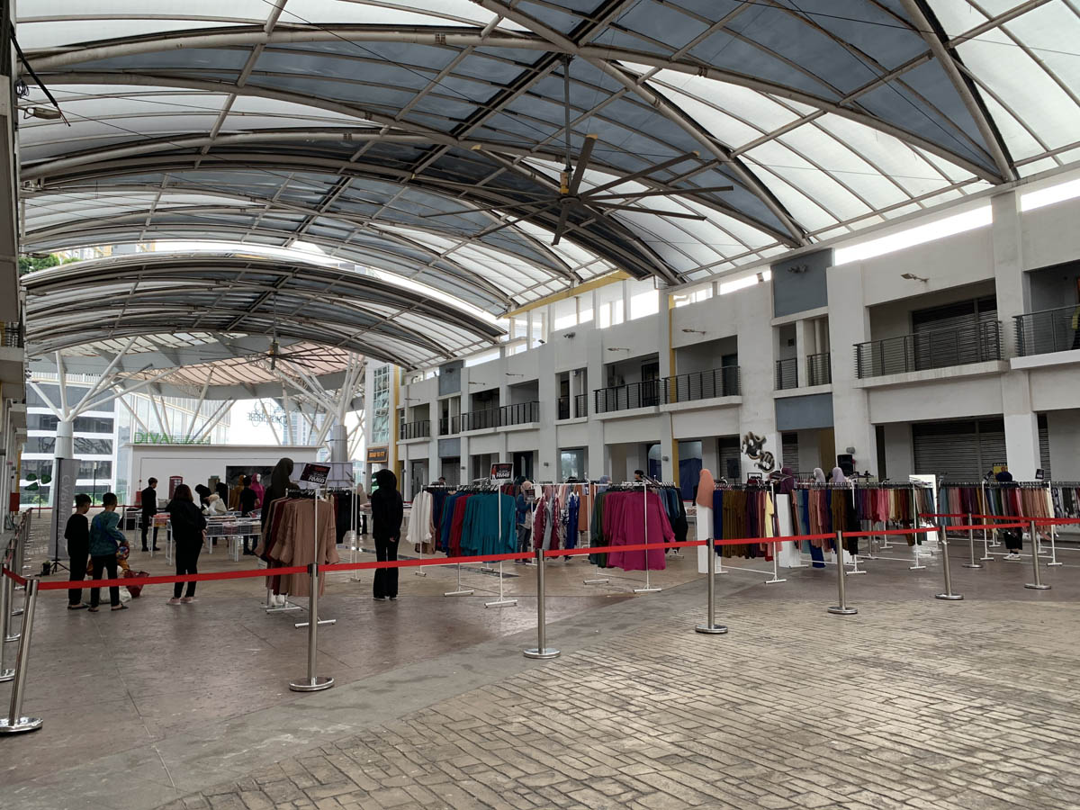 Carmelita Off Season Clearance - Image 4