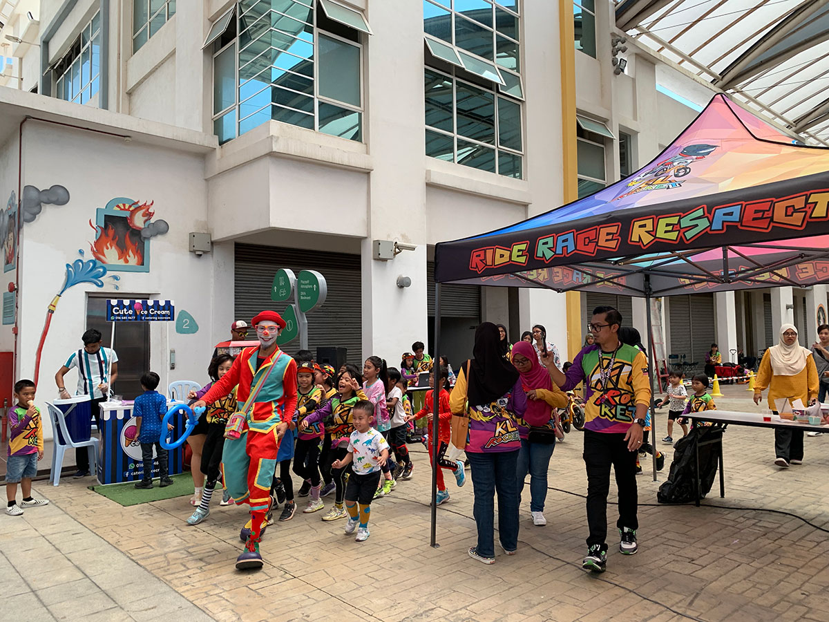 Alissa & Friend Pushbike Gathering - Image 5