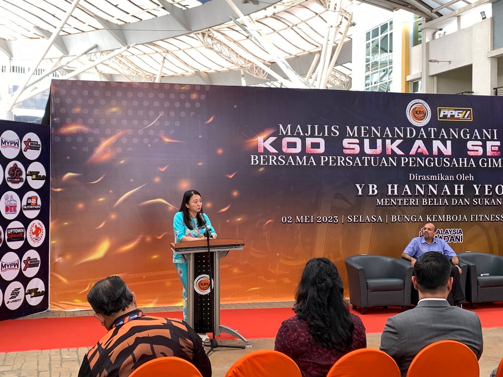 Majlis Manandatangani Sokongan Kod Sukan Selamat - Image 4