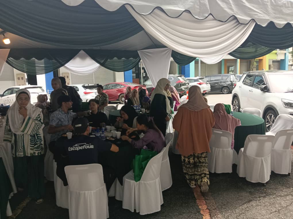 Grand Opening @ Arinaa Cookies - Image 4