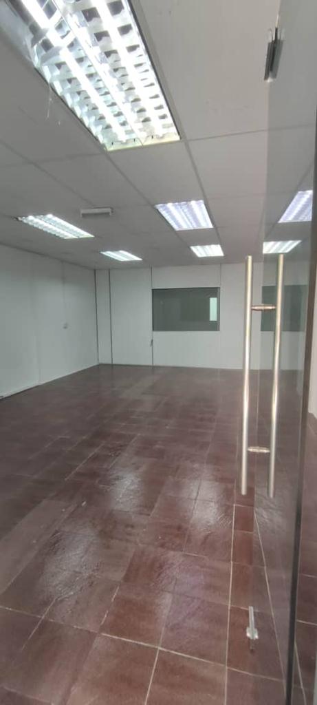 B-17 Ground Floor - Image 3