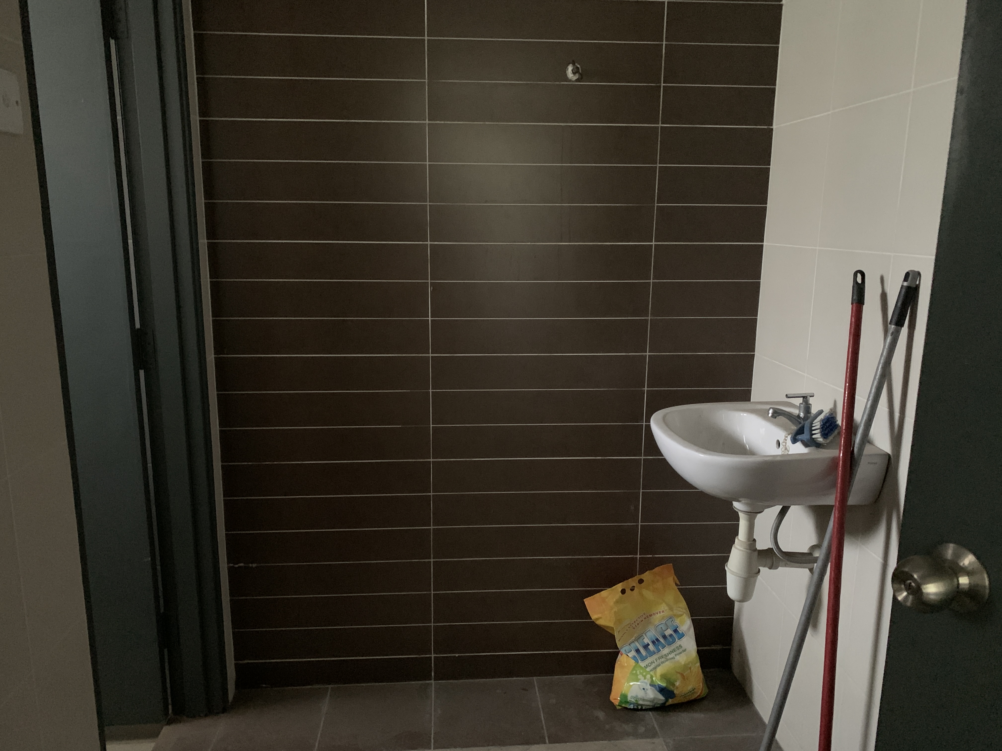 C-21 Second Floor - Image 7