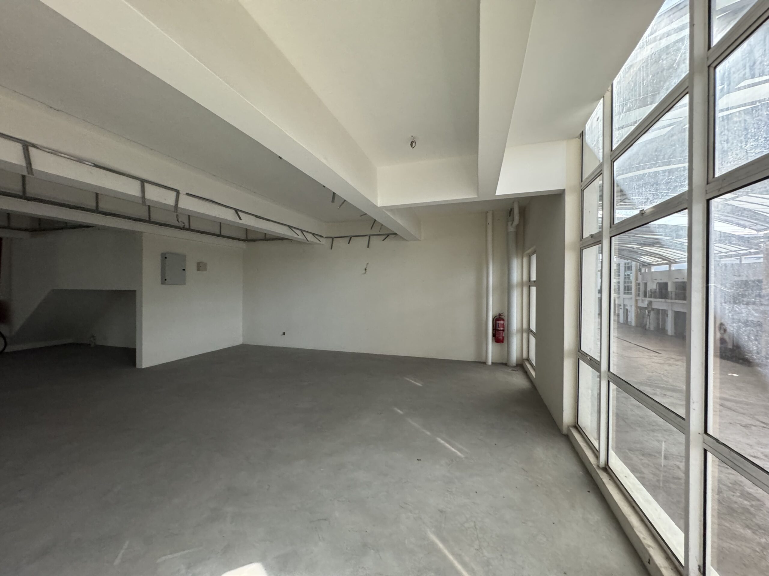 C-33A Third Floor - Image 8
