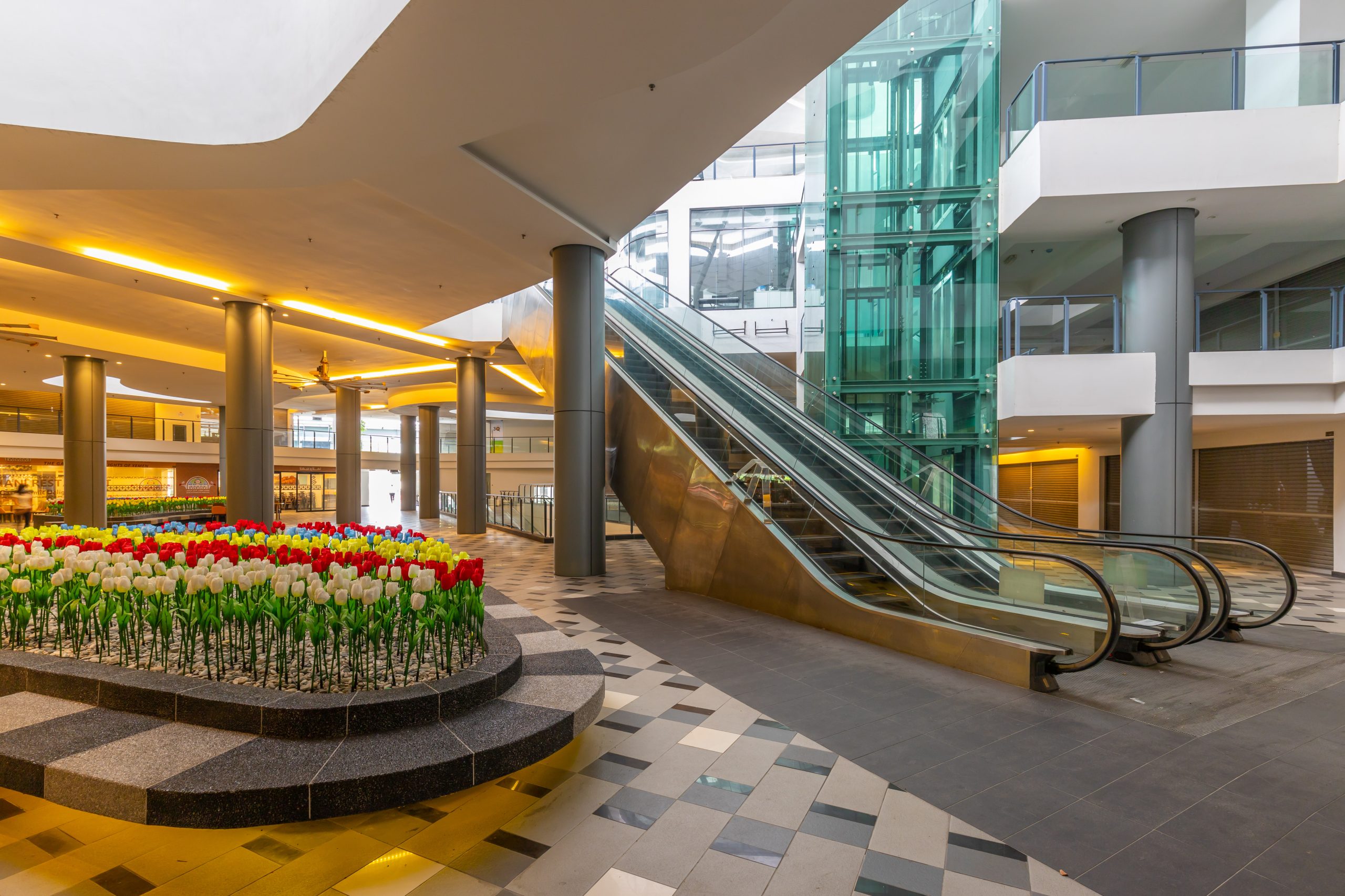 Block E Courtyard - Image 3