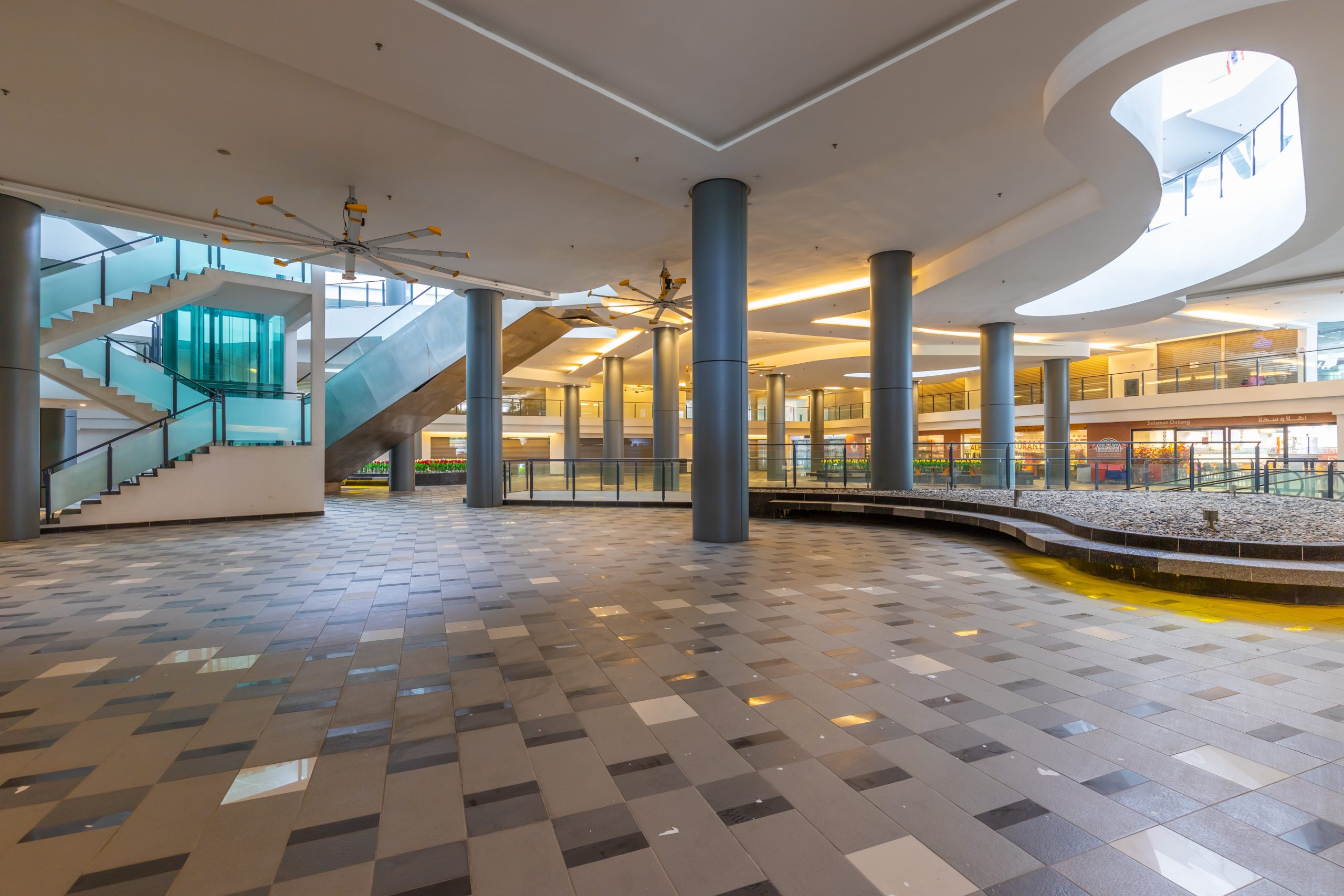 Block E Courtyard - Image 4