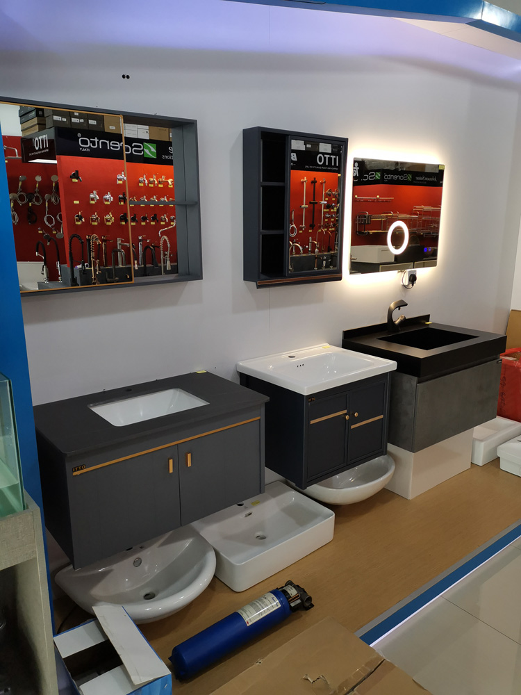 S Two Bath & Kitchen Gallery - Image 4